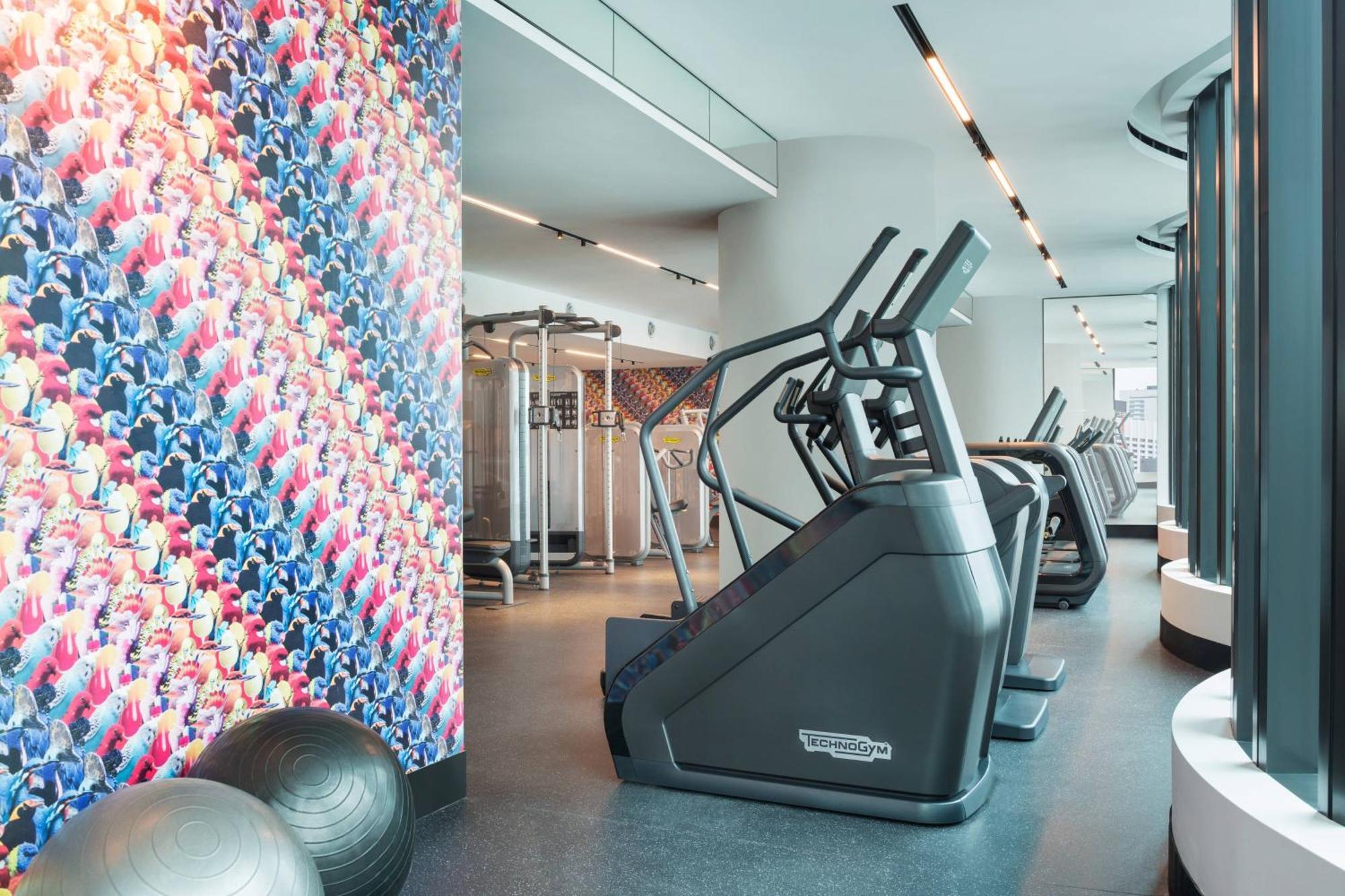 فندق دبليو بريسبان بريزبين المظهر الخارجي الصورة The gym at the 100 East 53rd Street building